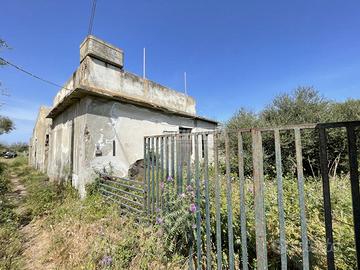 Casa indipendente con terreno.