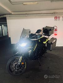 Stupenda Moto Benelli TRK 702x  del 2024