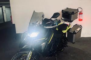 Stupenda Moto Benelli TRK 702x  del 2024