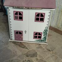 Casa bambole in legno
