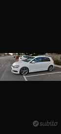 Golf R-line