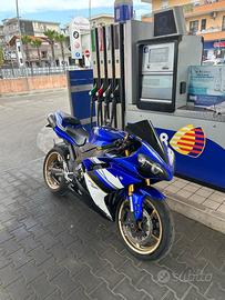 Yamaha r1