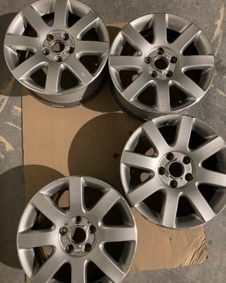Cerchi in lega Volkswagen Touran  16 pollici