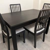 Tavolo da cucina allungabile con sedie