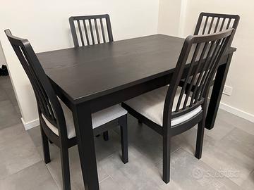 Tavolo da cucina allungabile con sedie