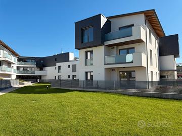 Tricamere biservizi con garage doppio