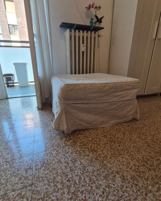 Arredamento in buono stato