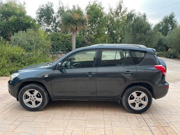 Toyota Rav 4 136 cv allestimento Sol