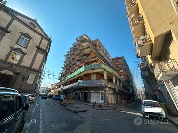 App.to di Ampia Quadratura con Vista sulla Piazza
