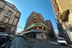 App.to di Ampia Quadratura con Vista sulla Piazza
