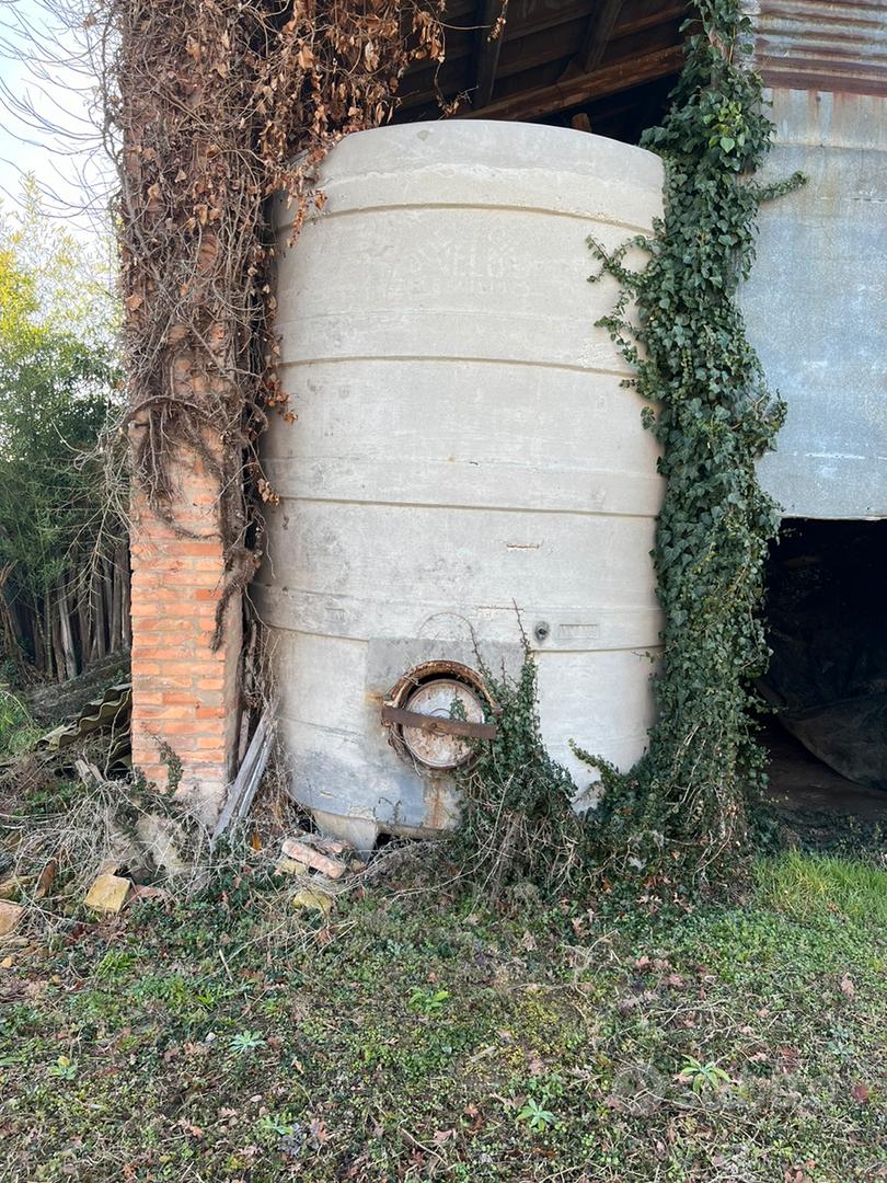 Botte in cemento per vino - Giardino e Fai da te In vendita a Ravenna