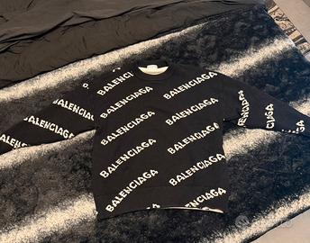 maglione balenciaha