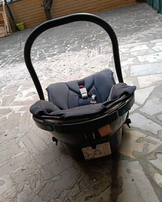 ovetto / seggiolino auto per neonati