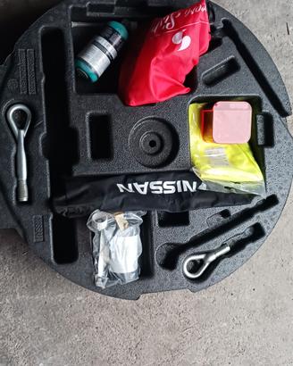 Set Gonfiaggio E Gancio Traino - Nissan Qashqai II