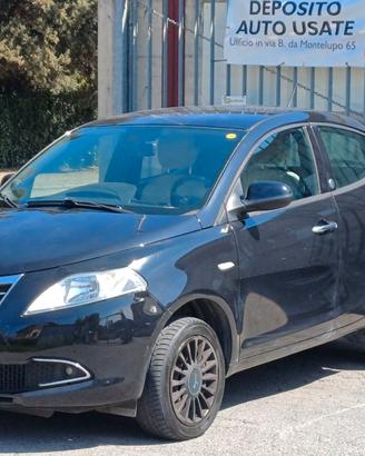Lancia Ypsilon 5 porte Metano Ecochic Silver