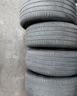 235/50R19