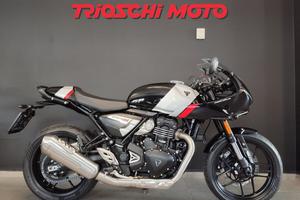 Triumph Thruxton 400
