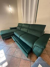 DIVANO NUOVO ANTIMACCHIA CON LETTO ESTRAIBILE