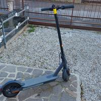 Monopattino Xiaomi Mi Scooter 3