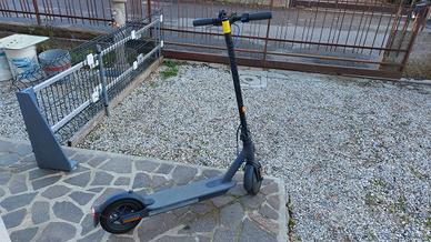 Monopattino Xiaomi Mi Scooter 3