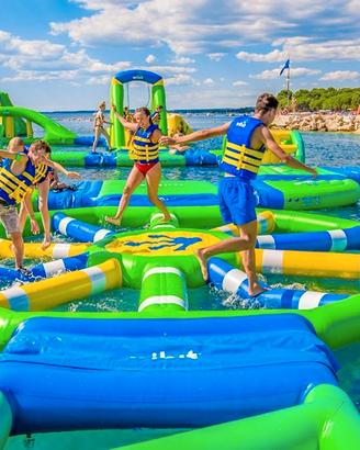 Giochi  Acquatici Galleggianti per Spiagge e Laghi