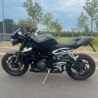 Triumph Street Triple 765 RS