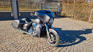 Harley-Davidson Touring Street Glide - 2015