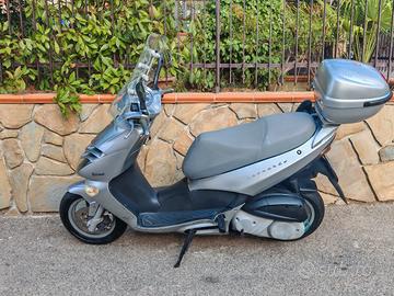 Scooter Leonardo Aprilia