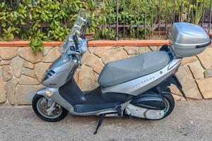 Scooter Leonardo Aprilia