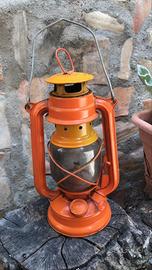 Lanterna vintage a petrolio