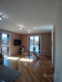 Trilocale luminoso cantina e box