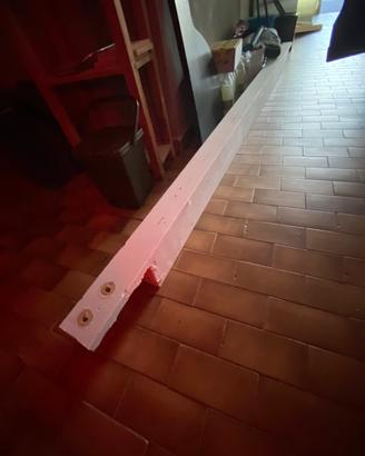 Trave in legno sbiancata