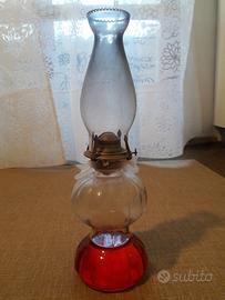 Lampada Vintage a Cherosene Rosso