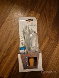 Dispenser riserva acqua per bagnare piante