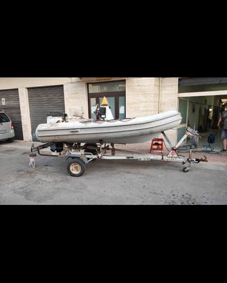 Gommonautica di Sassari G37 carrello ellebi motore