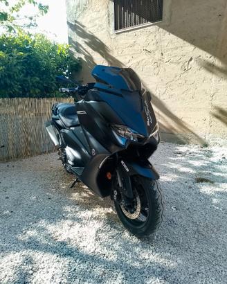 T -MAX 560