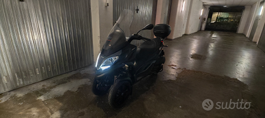 Piaggio MP3 300