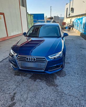 Audi A4 B9 S-Line 150cv