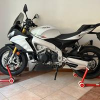 Aprilia Tuono V4