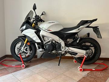 Aprilia Tuono V4