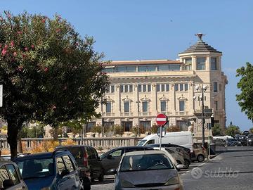 Rif.E06229| negozio siracusa