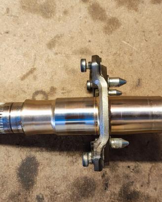 Asse ruota posteriore Ducati 748 916 996 998