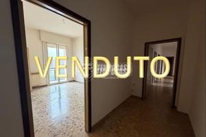 4 LOCALI CON BOX! ULTIMO PIANO CON ASCENSORE E CON