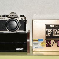 Fotocamera Nikon FM2 Titanio (edizione limitata).