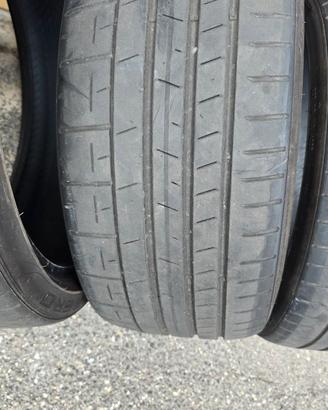 Pirelli PZero PZ4 235/35/19 - 91Y
