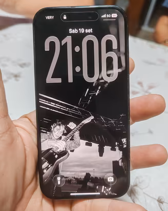 iPhone 15