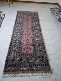 TRE TAPPETI CORSIA PAKISTAN