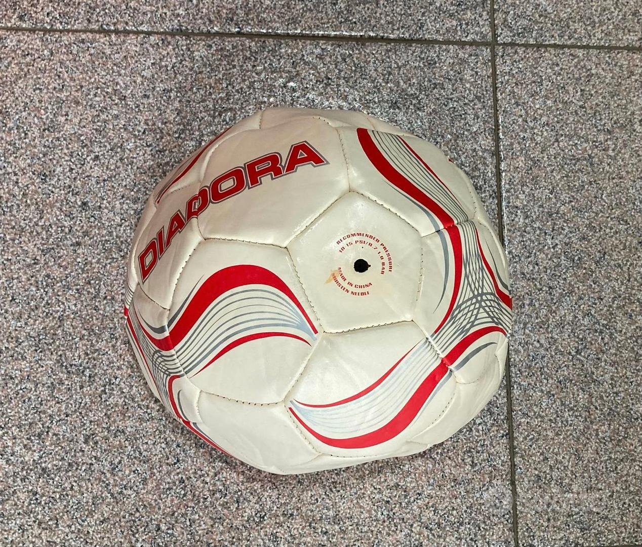 Pallone da hotsell calcio diadora