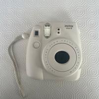 Polaroid Instax Mini 8 e custodia