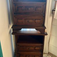 Comodini in legno antico